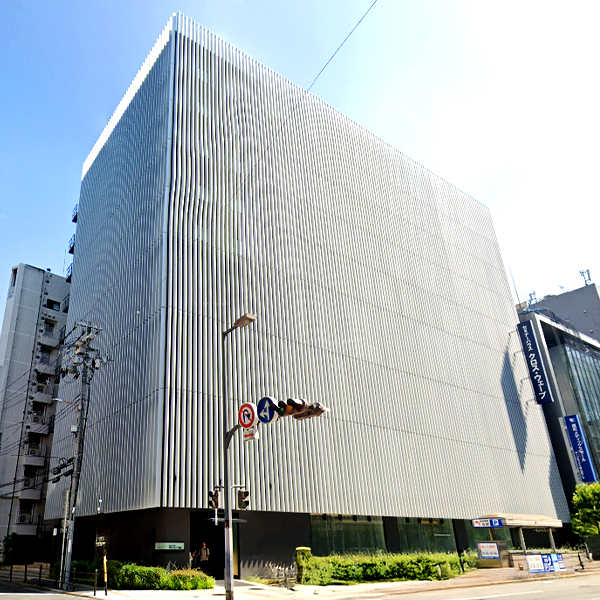 クロス・ウェーブ梅田／大阪府大阪市北区神山町１－12